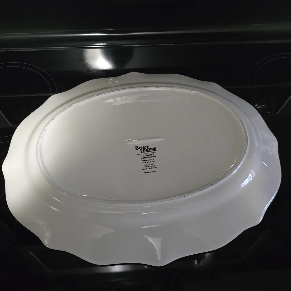 Better Homes and Gardens Creamware 15" Oval Serving Platter Poinsettia - Picture 7 of 13